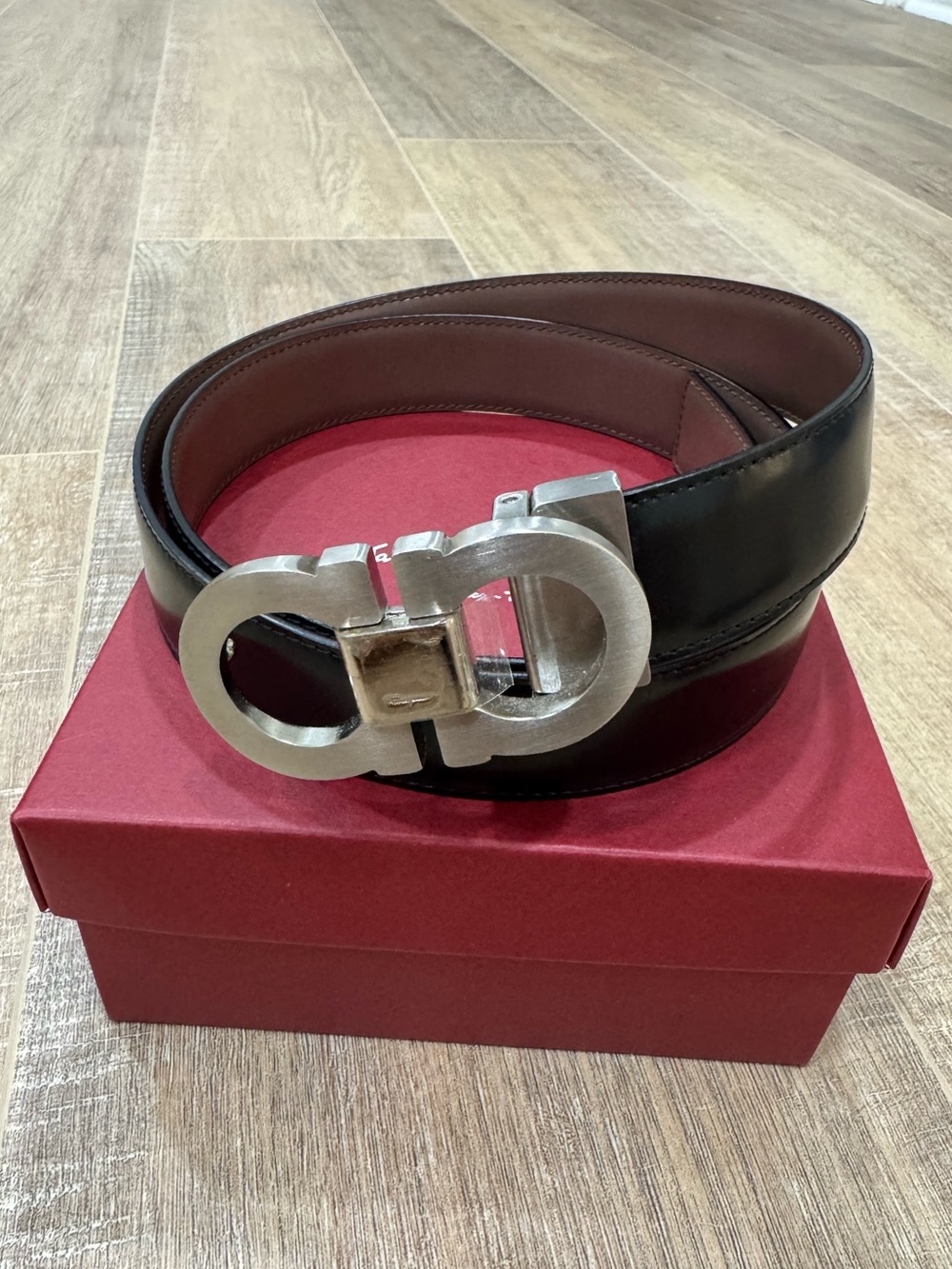 Salvatore Ferragamo men’s reversible and adjustable double Gancini belt